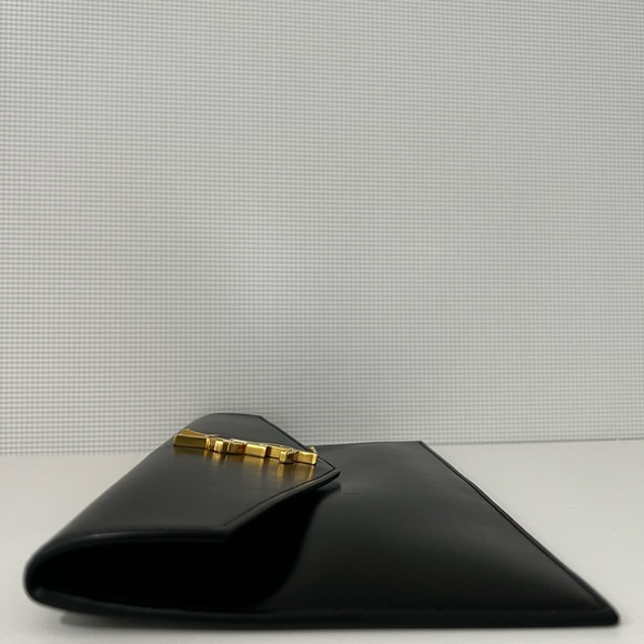 Saint Laurent Uptown Pouch Smooth Leather - Picture 4 of 5